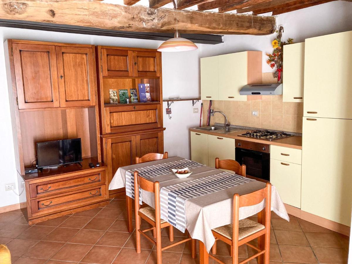 Agora Apartment Montecatini Val di Cecina Ngoại thất bức ảnh